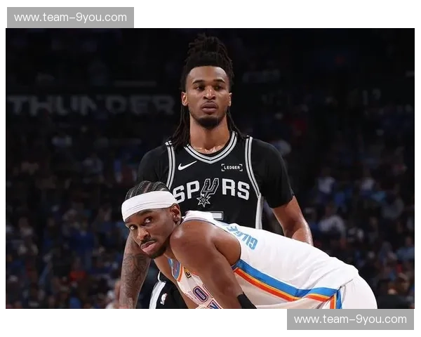 圣城风云再起：马刺与灰熊季后赛恩怨情仇，谁能笑到最后？